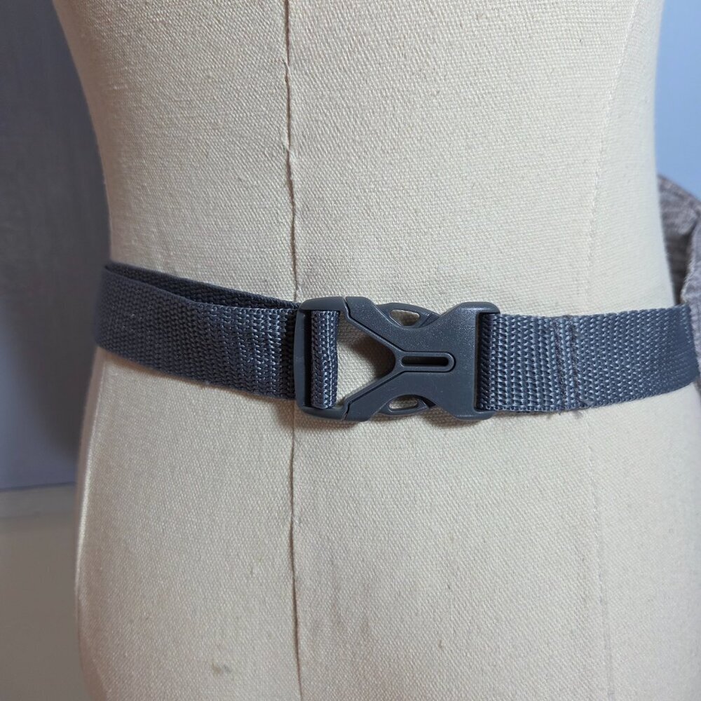 Adidas Light Heathered Gray Multi Zip Adjustable Strap Fanny Pack - Picture 6 of 12